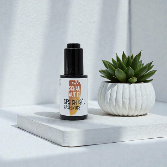 Hazelnut facial oil