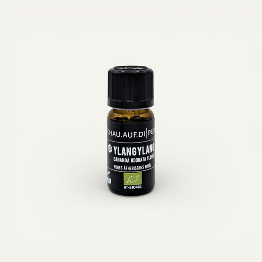 Ylang-ylang essential oil